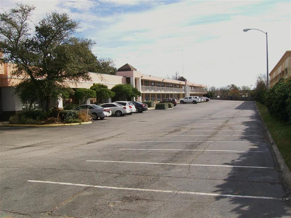 Econo Lodge Baton Rouge Prairieville Exterior photo