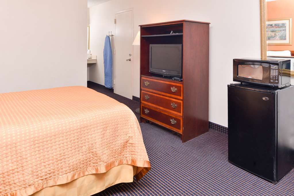 Econo Lodge Baton Rouge Prairieville Room photo